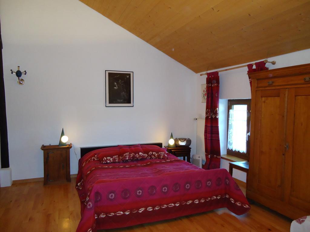 Gite Rural 1666 Saignelégier Habitación foto